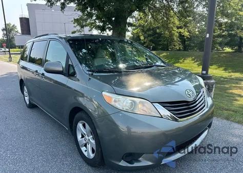 2012 Toyota Sienna Le from USA, damaged, VIN 5TDKK3DC8CS259121